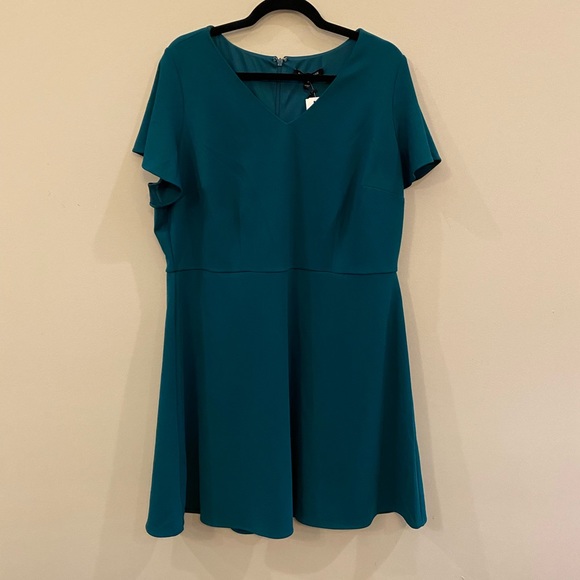 41 Hawthorn Dresses & Skirts - NWT 41 Hawthorn Kimber Scuba Crepe Teal Green Dress (1XL)